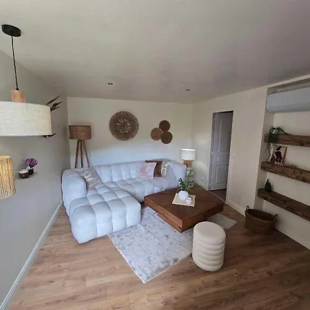 Perché En Bordure De Forêt - Jacuzzi Privatif Hébergement de vacances Laveline