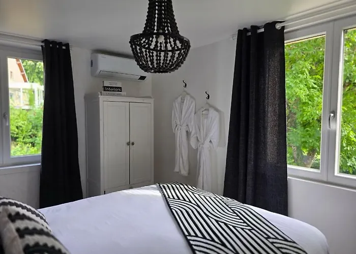 Perche En Bordure De Foret - Jacuzzi Privatif * Laveline